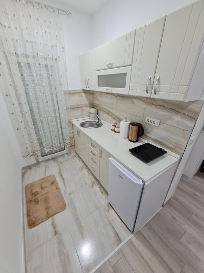 "Astor16" Apartments Nis Exterior photo