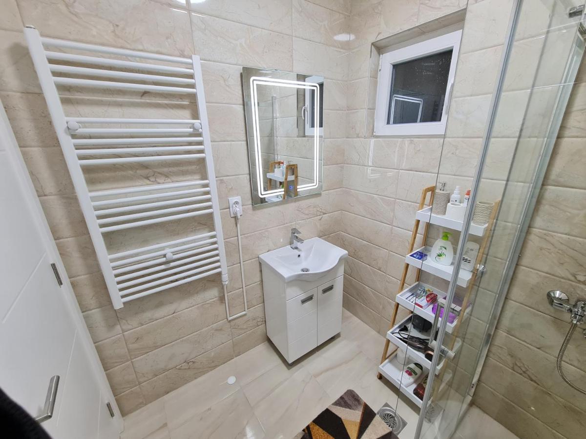 "Astor16" Apartments Nis Exterior photo