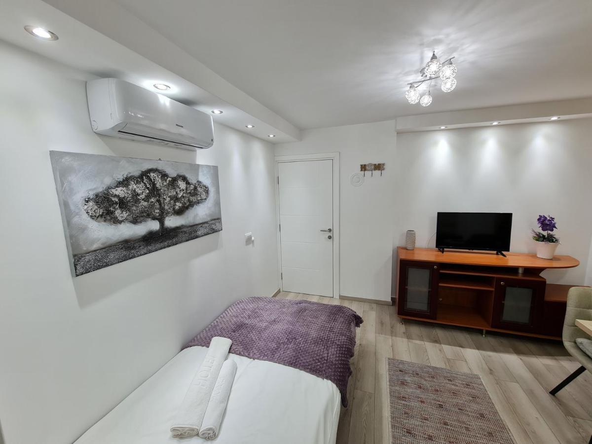 "Astor16" Apartments Nis Exterior photo