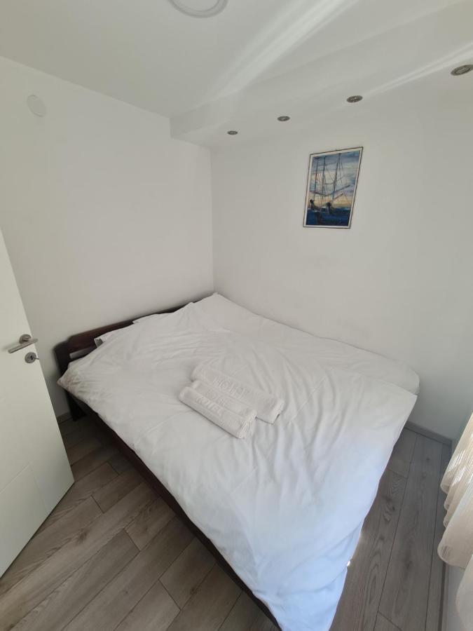 "Astor16" Apartments Nis Exterior photo